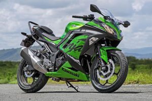 2022 Kawasaki Ninja 300 launched in India